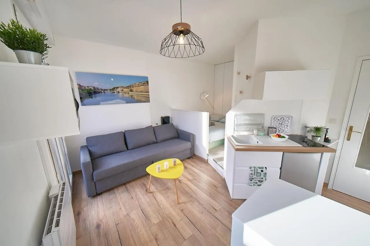 Le Petit Charial -Terrasse Privative-Part Dieu Lyon Francia